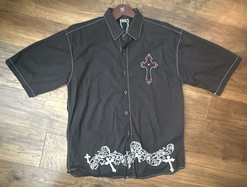 Indigo Thirty Men's Cross Embroidered Short Sleeve Button Down Shirt Y2K